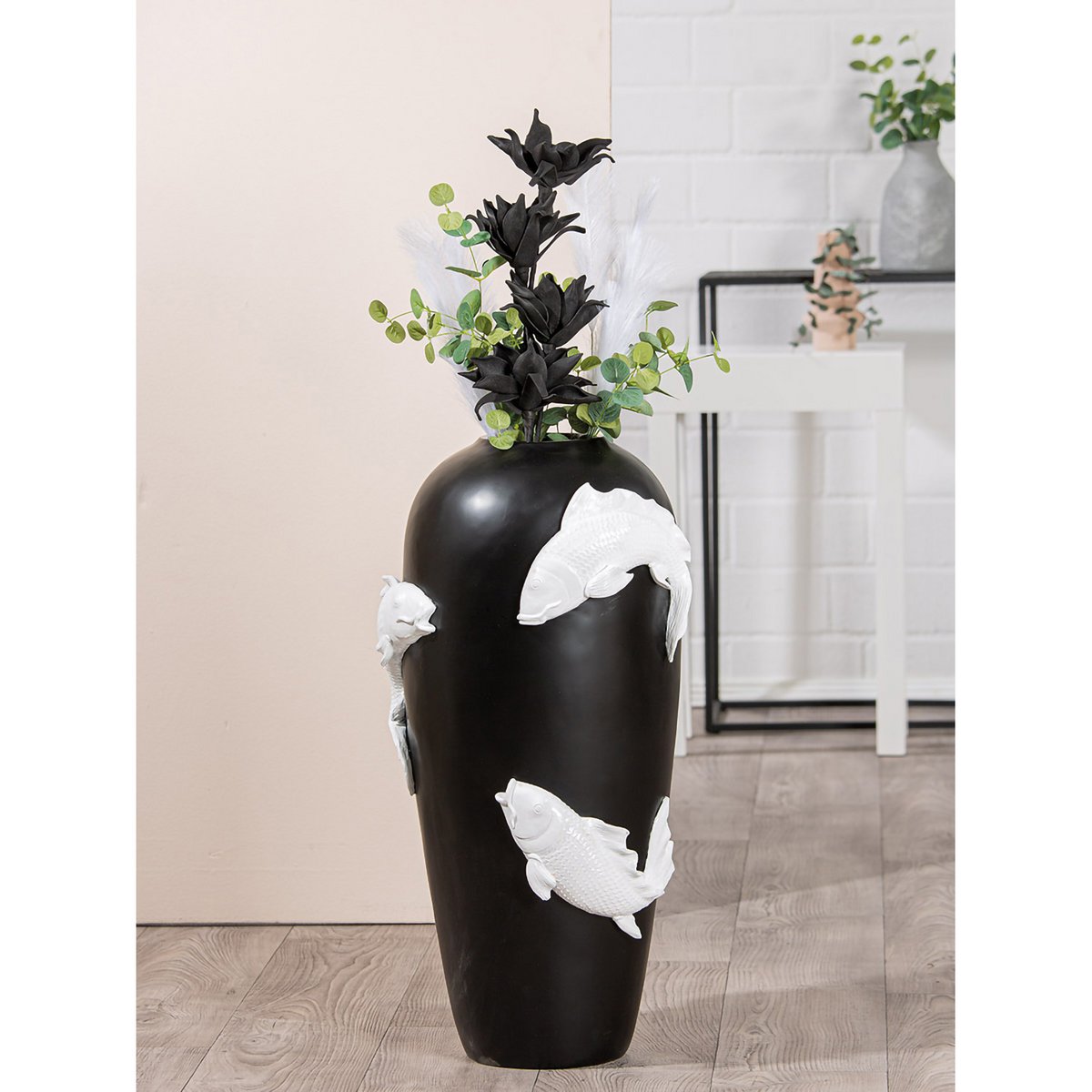 Bodenvase Koi Fische Relief 3D H73cm Schwarz Weiß XXL Design Modern Kunstharz Dekoration