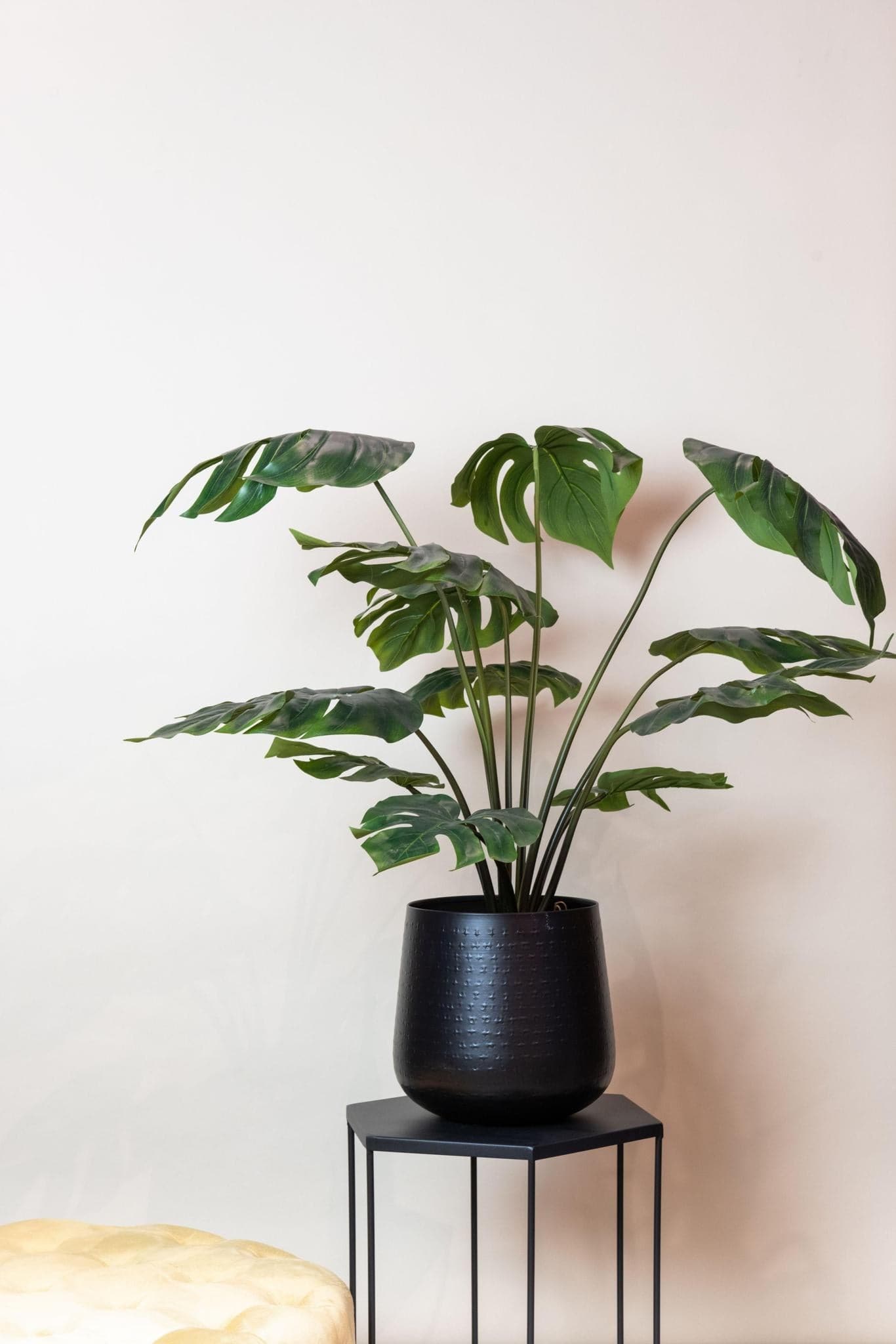 Kunstpflanze - Monstera Deliciosa - Löcherpflanze - 80 cm - Zimmerpflanze - künstliche Pflanzen wie echt - grüne-wurzel